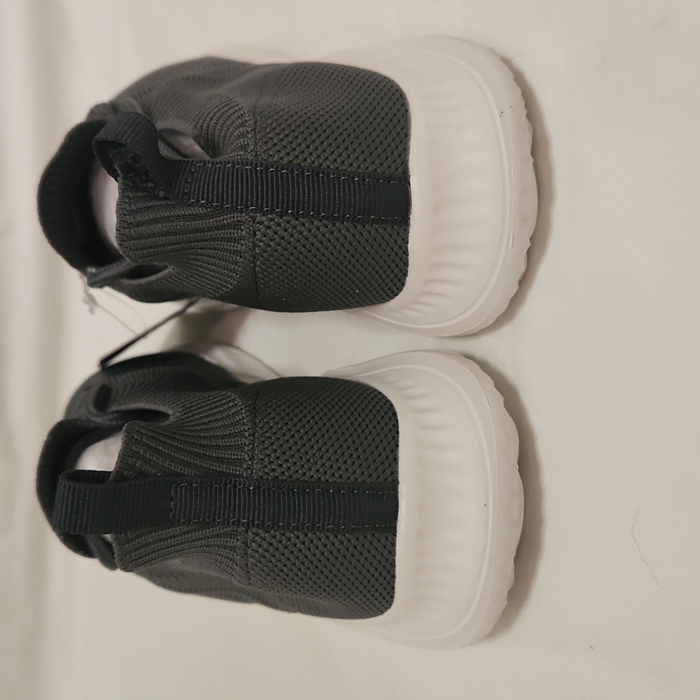 NEW AKK grey shoes sneakers walking slip on tennis casual athletic gym work - Picture 11 of 14